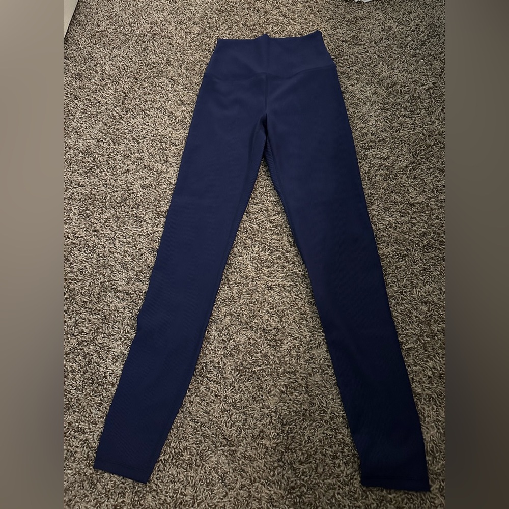 🚨LAST CHANCE: Glyder Navy Blue leggings. Size XS